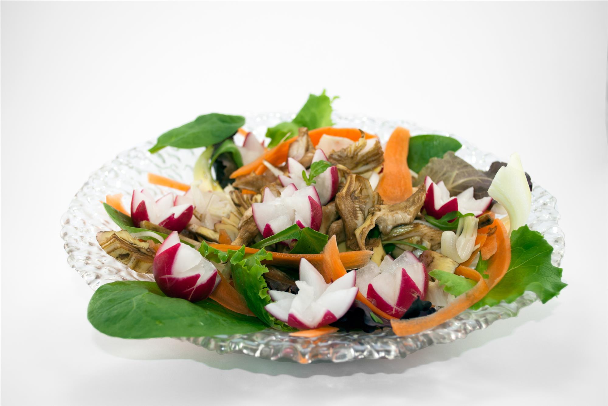 Artichoke and radish salad